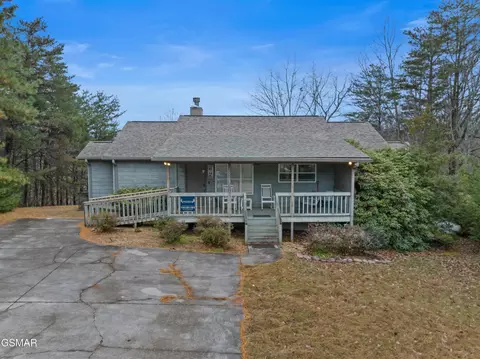 550 Sassafras Trl, Pigeon Forge, TN 37876