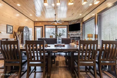 Dining - 2110 Elk Pass Ln, Sevierville, TN 37876 photo 1 of 3