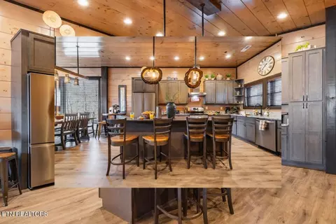 Kitchen - 2110 Elk Pass Ln, Sevierville, TN 37876 photo 2 of 5