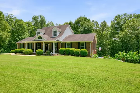 Exterior - 349 Parkview Ln, Centerville, TN 37033 photo 3 of 12