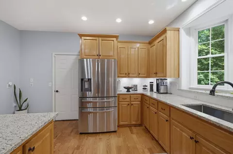 Kitchen - 349 Parkview Ln, Centerville, TN 37033 photo 5 of 5