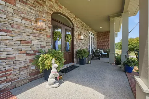 Exterior - 2404 Savage Creek Dr, Springfield, TN 37172 photo 3 of 20