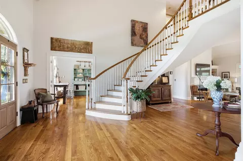 Entry Way - 2404 Savage Creek Dr, Springfield, TN 37172 photo 2 of 11