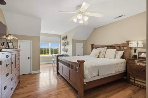 Bedroom - 2404 Savage Creek Dr, Springfield, TN 37172 photo 4 of 10