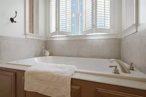 Bath - 2404 Savage Creek Dr, Springfield, TN 37172 photo 1 of 9