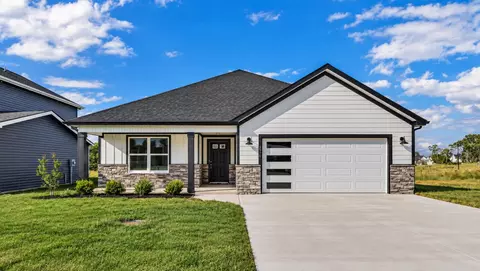 2736 Brewster Dr, Clarksville, TN 37042