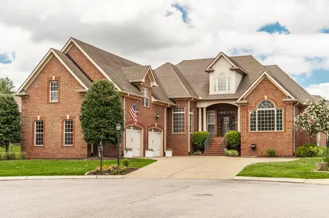 1005 Scarlet Ct, Hendersonville, TN 37075