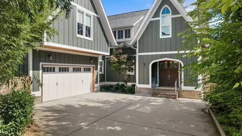 1422 Clifton Ln, Nashville, TN 37215