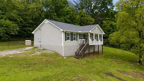 377 Rawls Creek Rd, Gordonsville, TN 38563