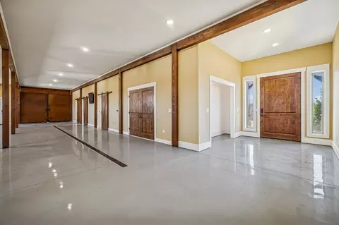 Entry Way - 1224 Hangar Rd, Springfield, TN 37172 photo 7 of 13