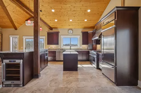 Kitchen - 1224 Hangar Rd, Springfield, TN 37172 photo 2 of 14