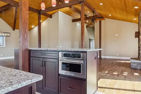 Kitchen - 1224 Hangar Rd, Springfield, TN 37172 photo 8 of 14