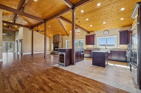 Entry Way - 1224 Hangar Rd, Springfield, TN 37172 photo 3 of 13