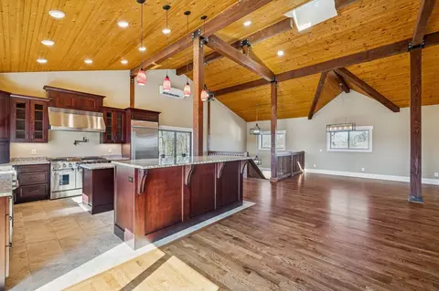 Kitchen - 1224 Hangar Rd, Springfield, TN 37172 photo 10 of 14