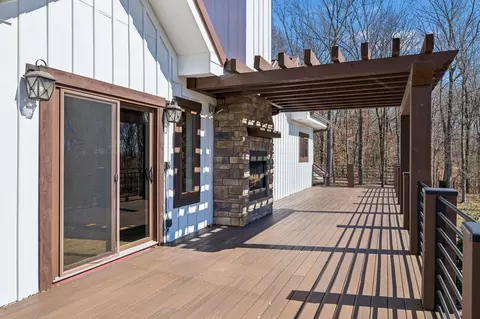 Exterior - 1224 Hangar Rd, Springfield, TN 37172 photo 10 of 18