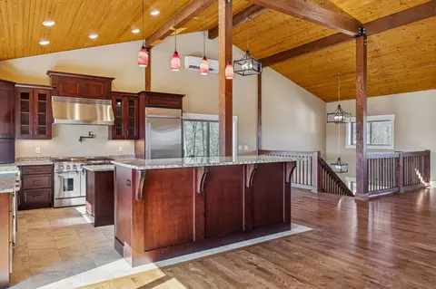 Kitchen - 1224 Hangar Rd, Springfield, TN 37172 photo 11 of 14