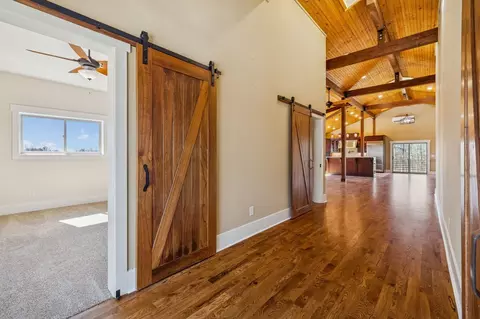 Entry Way - 1224 Hangar Rd, Springfield, TN 37172 photo 6 of 13