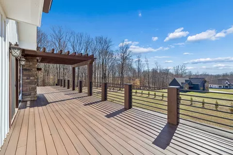 Exterior - 1224 Hangar Rd, Springfield, TN 37172 photo 9 of 18