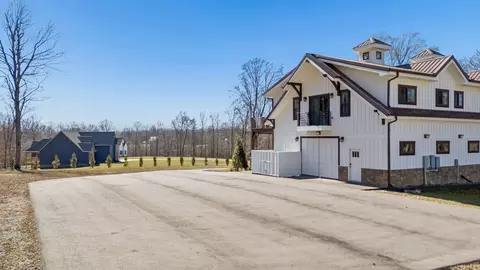 Exterior - 1224 Hangar Rd, Springfield, TN 37172 photo 16 of 18