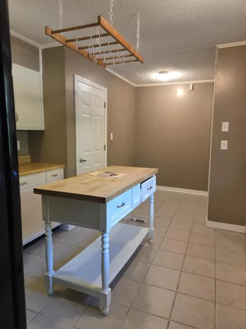 Kitchen - 186 Adams Rd, Ocoee, TN 37361 photo 1 of 2