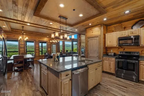Kitchen - 2470 Hackberry Dr, Sevierville, TN 37862 photo 3 of 3