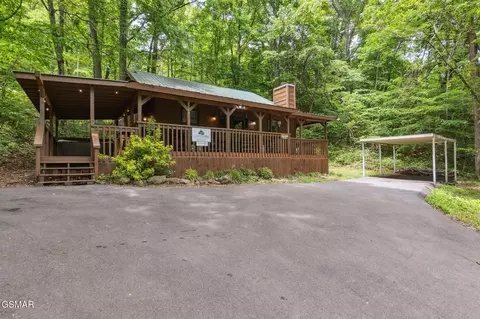 2108 Redmond Way, Sevierville, TN 37876