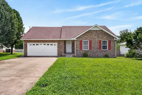 3723 Heather Dr, Clarksville, TN 37042