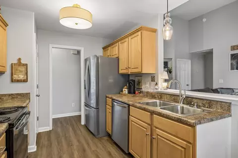 Kitchen - 2012 Patrick Way, Spring Hill, TN 37174 photo 2 of 3