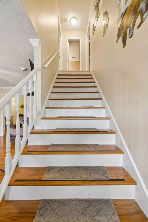 Entry Way - 2926 Vine Dr, Dalton, GA 30721 photo 2 of 2