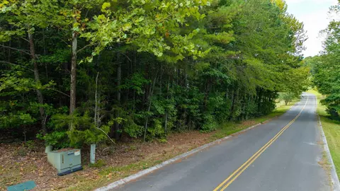 493 Mowery Cir NW, Charleston, TN 37310