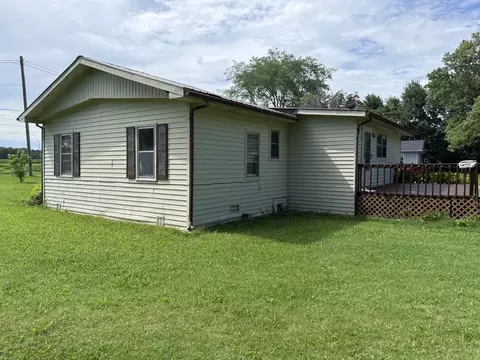 Exterior - 990 Rutledge Ford Rd, Decherd, TN 37324 photo 8 of 17