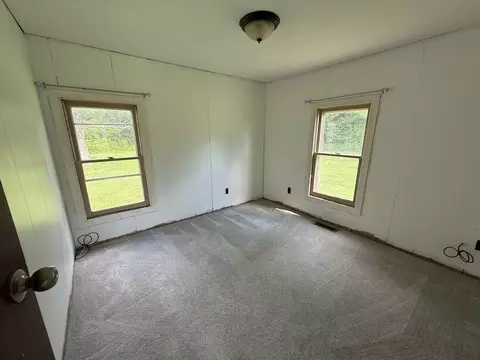 Bedroom - 990 Rutledge Ford Rd, Decherd, TN 37324 photo 1 of 2