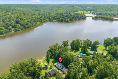 247 Featherfoot Parkway Loop, Parsons, TN 38363