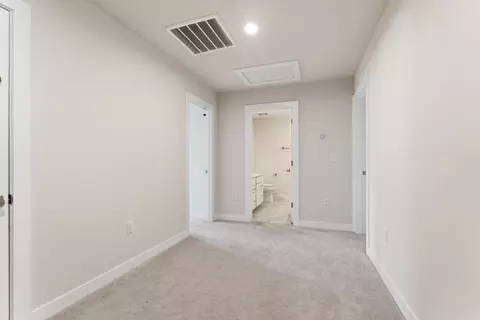 Entry Way - 2943 Kellner Dr, Murfreesboro, TN 37128 photo 2 of 3