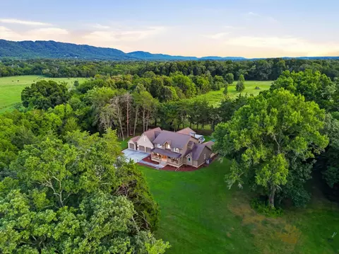 7914 Mahan Gap Rd, Ooltewah, TN 37363