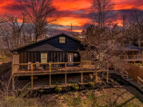 311 Indian Knob Cir, Pigeon Forge, TN 37863