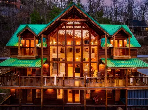 1167 Upper Alpine Way, Gatlinburg, TN 37738