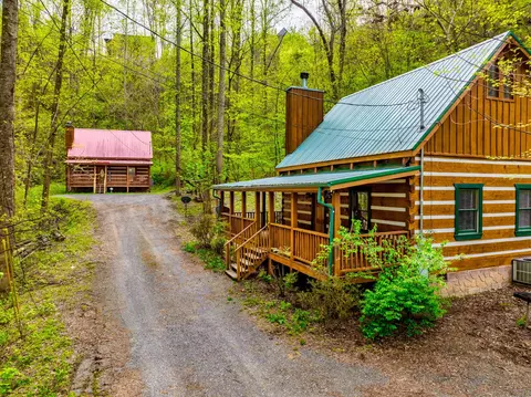 16471649 Bear Valley Rd, Sevierville, TN 37876