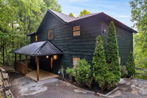 509 Hawks Trl, Gatlinburg, TN 37738