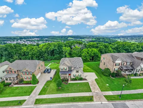6794 Falls Ridge Ln, College Grove, TN 37046