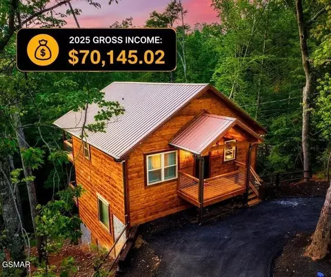 936 E Fir St, Sevierville, TN 37876