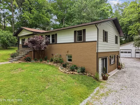 2232 Belt Rd, Knoxville, TN 37920