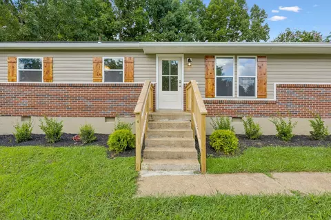 668 Jackson Ave, Lewisburg, TN 37091