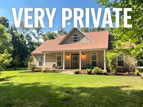 1408 Shady Grove Rd, Russellville, AL 35653