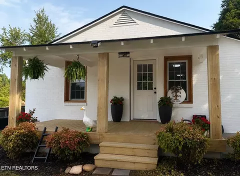 902 Kingston Ave, Rockwood, TN 37854