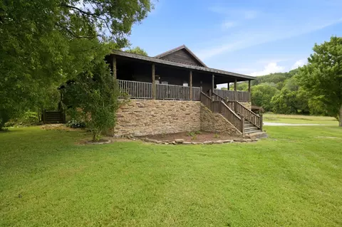 Exterior - 2425 Allisona Rd, Eagleville, TN 37060 photo 2 of 6