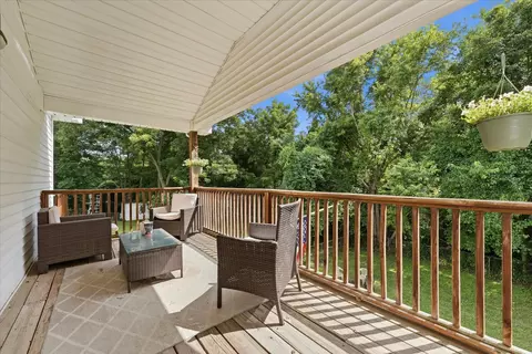 Exterior - 214 Cullum Ave, Dickson, TN 37055 photo 10 of 17