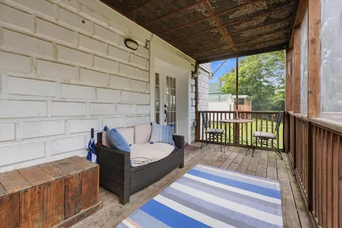 Exterior - 214 Cullum Ave, Dickson, TN 37055 photo 8 of 17