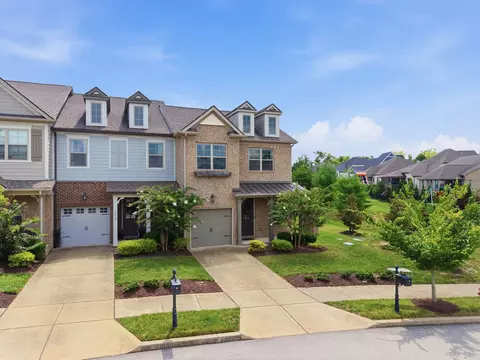 3008 Sassafras Ln, Thompsons Station, TN 37179