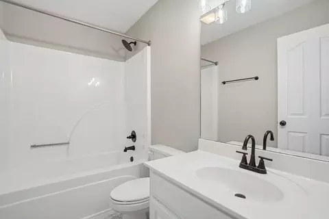 Bath - 108 Brookview Ct, Springfield, TN 37172 photo 4 of 4